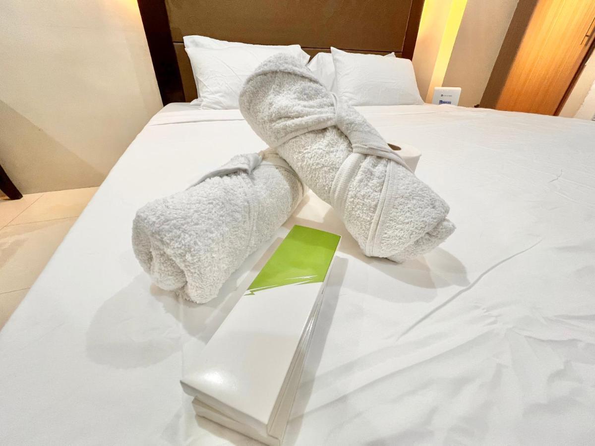 Kiel 5-Star Condo Hotel Across Naia Manila Airport Terminal 3 Pasay Bagian luar foto