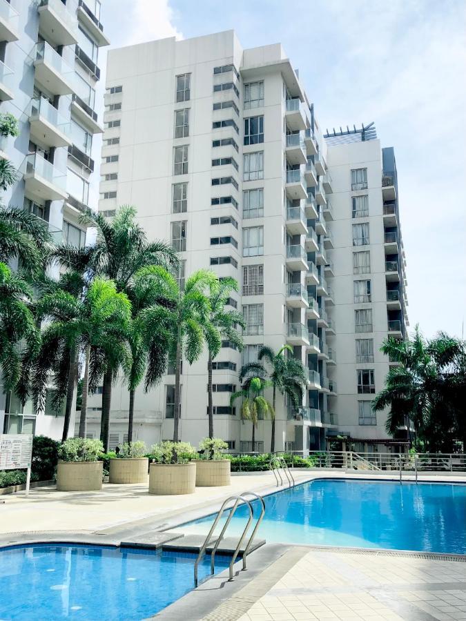 Kiel 5-Star Condo Hotel Across Naia Manila Airport Terminal 3 Pasay Bagian luar foto